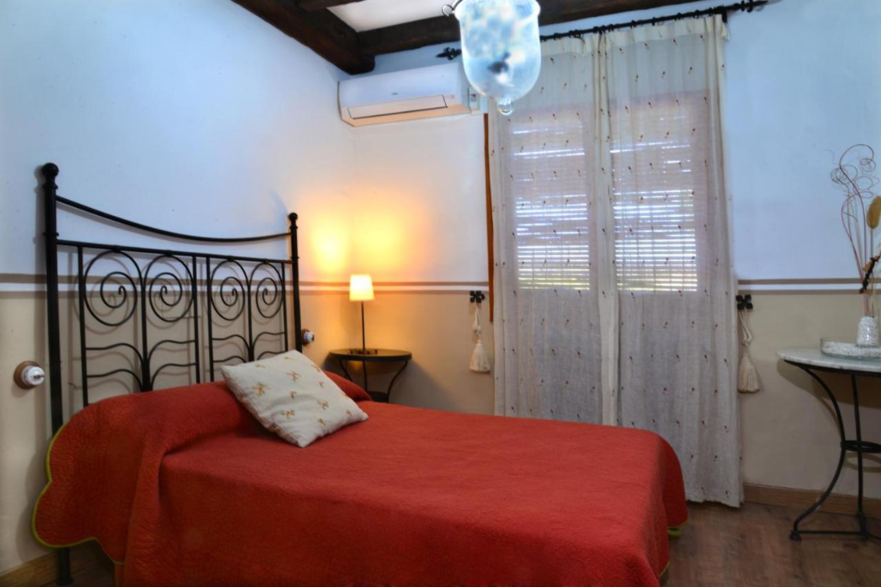 Hotel Rio Piedra Nuévalos Kültér fotó
