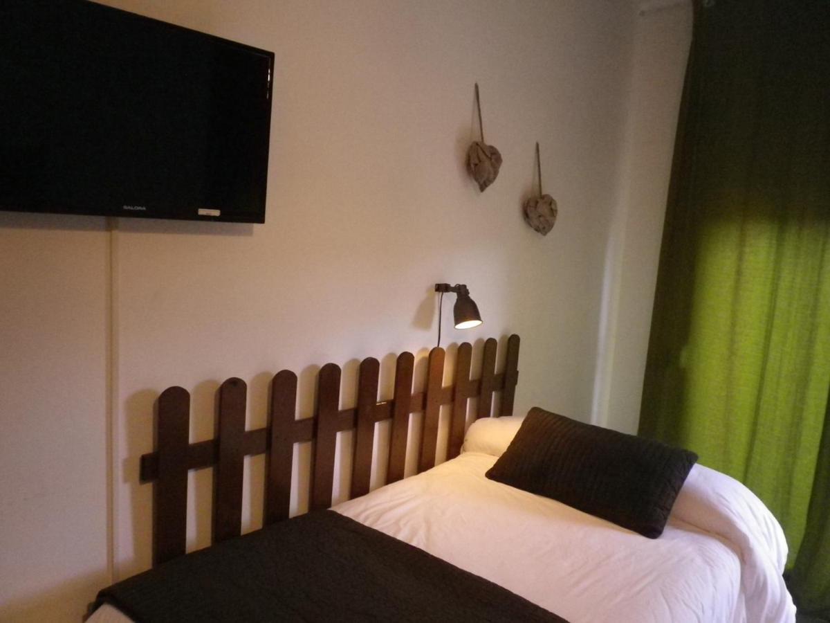 Hotel Rio Piedra Nuévalos Kültér fotó